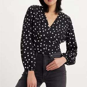 Cute Brand New polka dot Blouse!
Still has Tag on it
Og price is 80 dollars